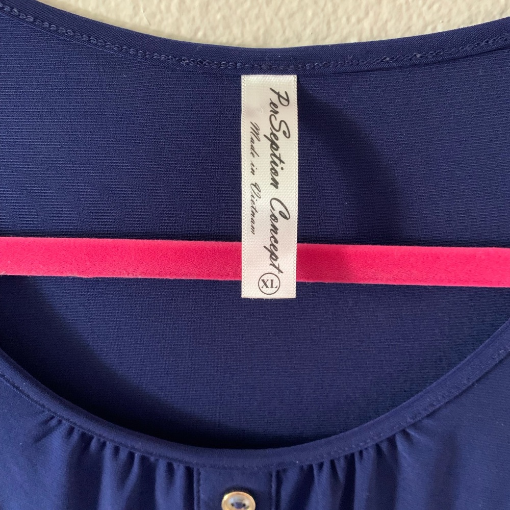 Blue button blouse - Picture 2 of 2
